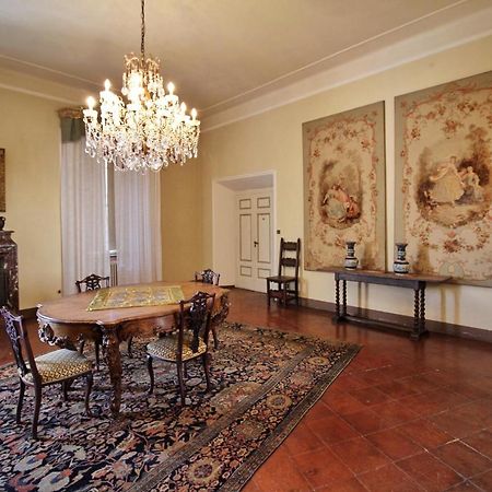 Castello Di Sovicille - Residenza D'Epoca Bed & Breakfast Bagian luar foto