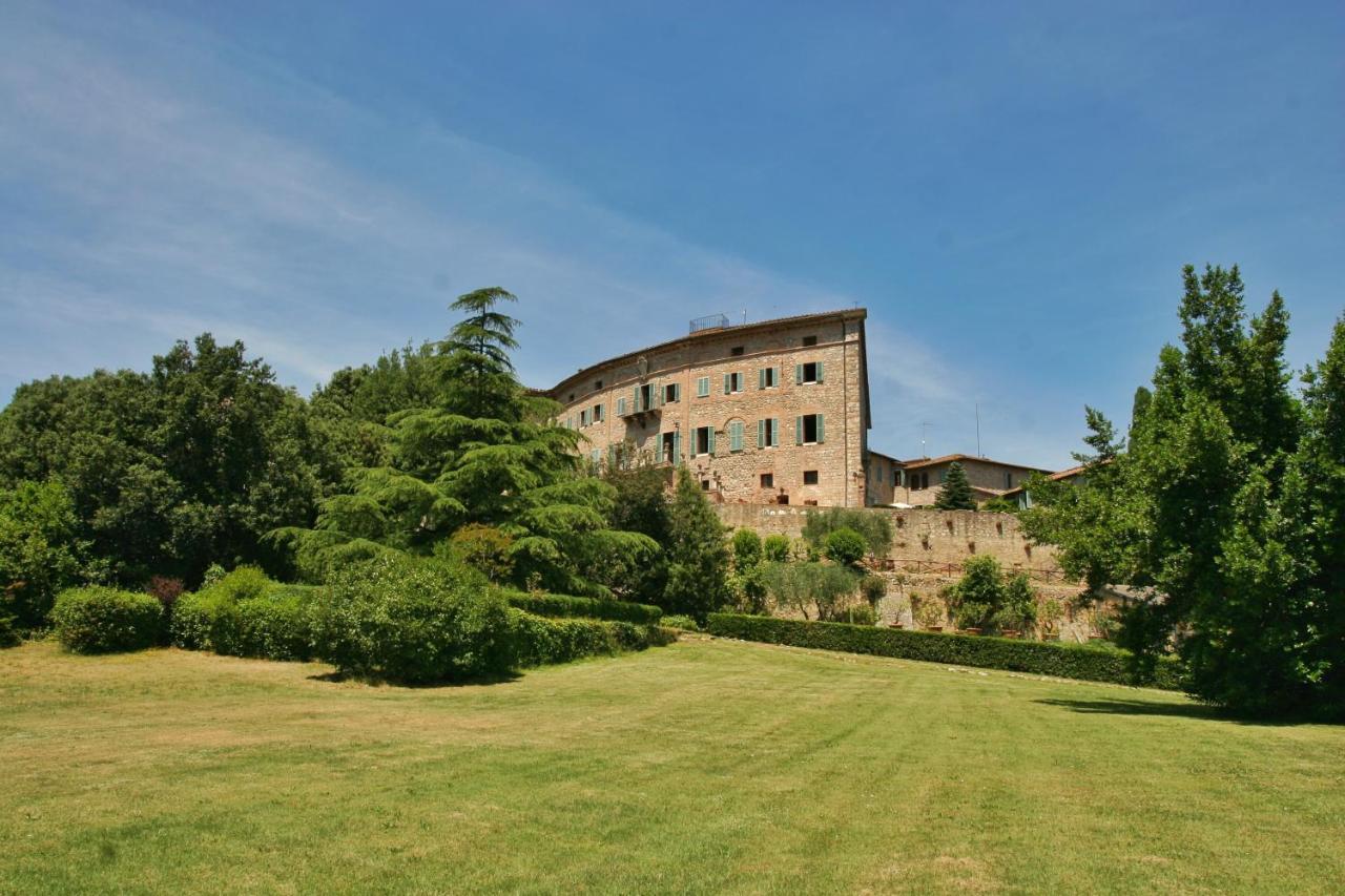 Castello Di Sovicille - Residenza D'Epoca Bed & Breakfast Bagian luar foto