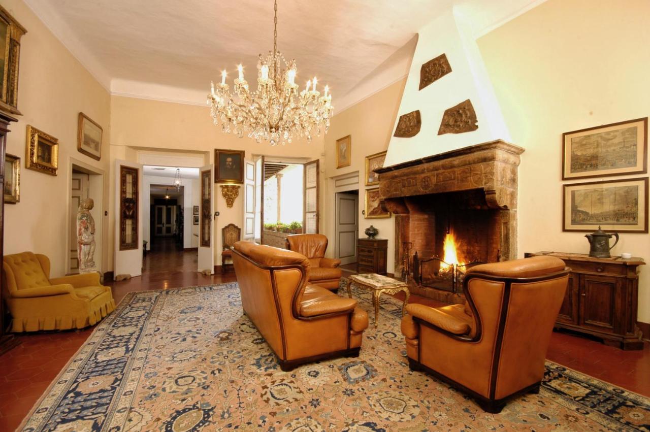 Castello Di Sovicille - Residenza D'Epoca Bed & Breakfast Bagian luar foto