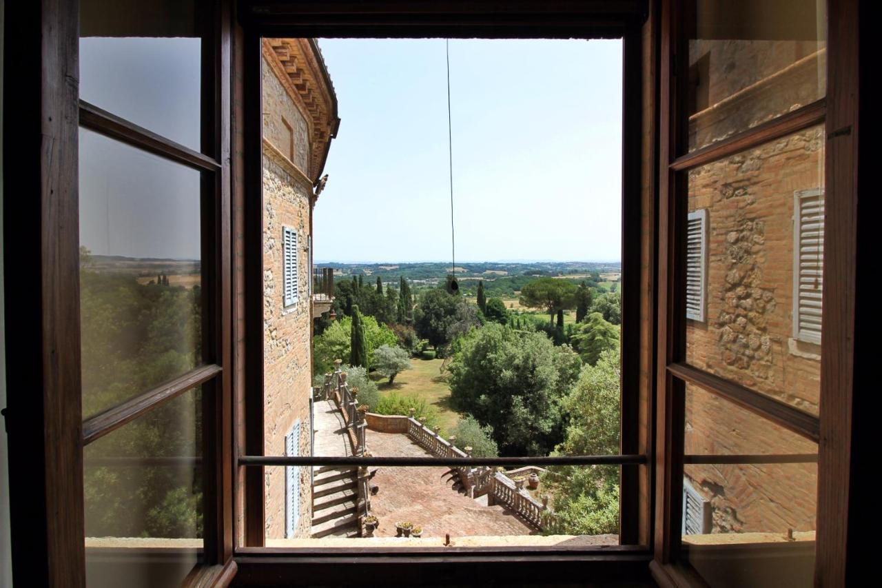 Castello Di Sovicille - Residenza D'Epoca Bed & Breakfast Bagian luar foto
