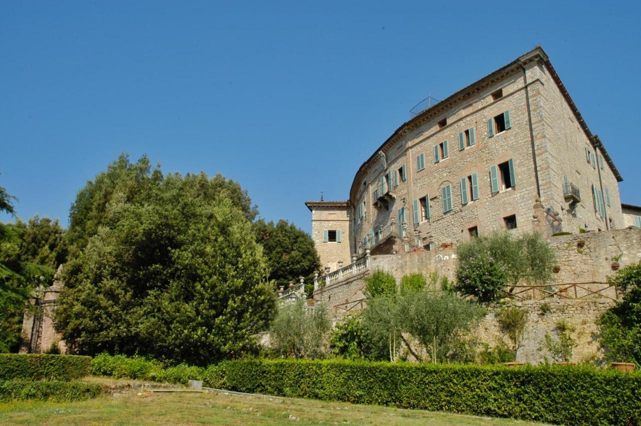 Castello Di Sovicille - Residenza D'Epoca Bed & Breakfast Bagian luar foto