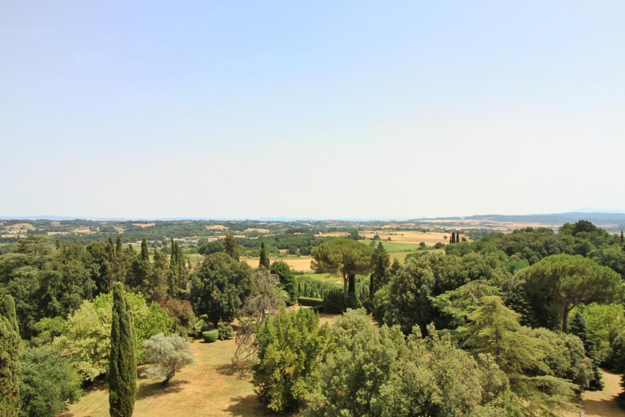 Castello Di Sovicille - Residenza D'Epoca Bed & Breakfast Bagian luar foto