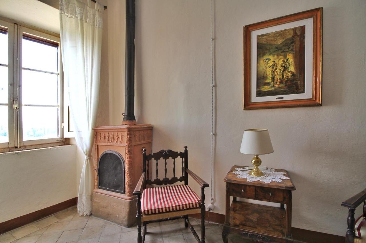 Castello Di Sovicille - Residenza D'Epoca Bed & Breakfast Bagian luar foto
