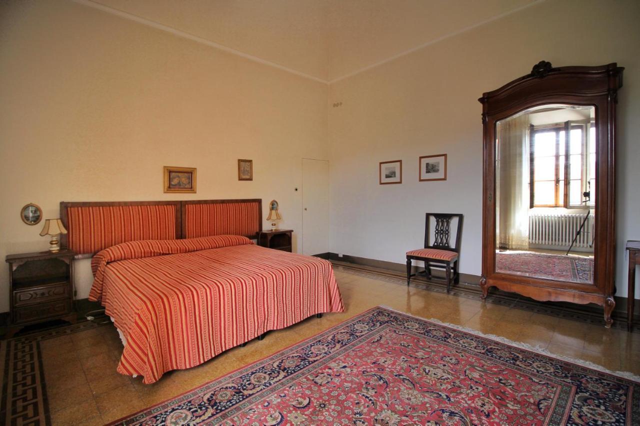 Castello Di Sovicille - Residenza D'Epoca Bed & Breakfast Bagian luar foto