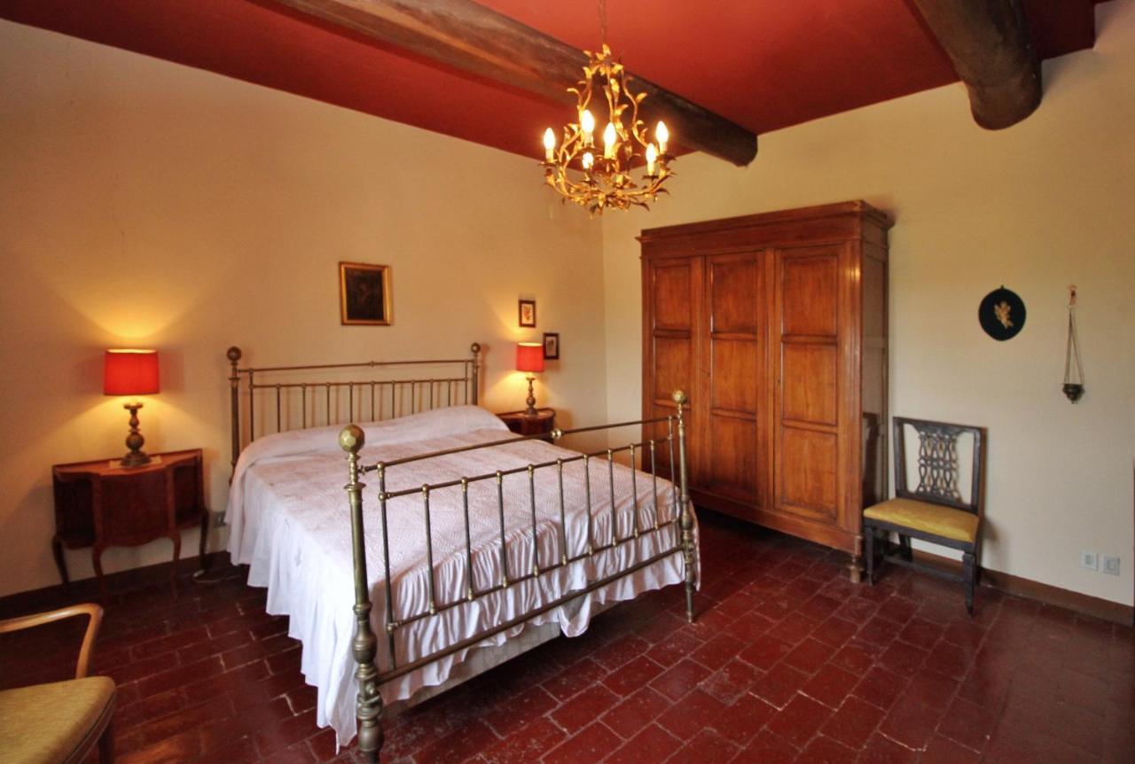 Castello Di Sovicille - Residenza D'Epoca Bed & Breakfast Bagian luar foto