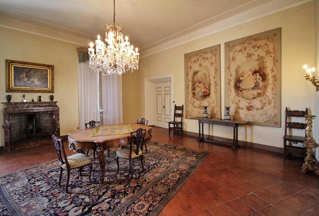 Castello Di Sovicille - Residenza D'Epoca Bed & Breakfast Bagian luar foto