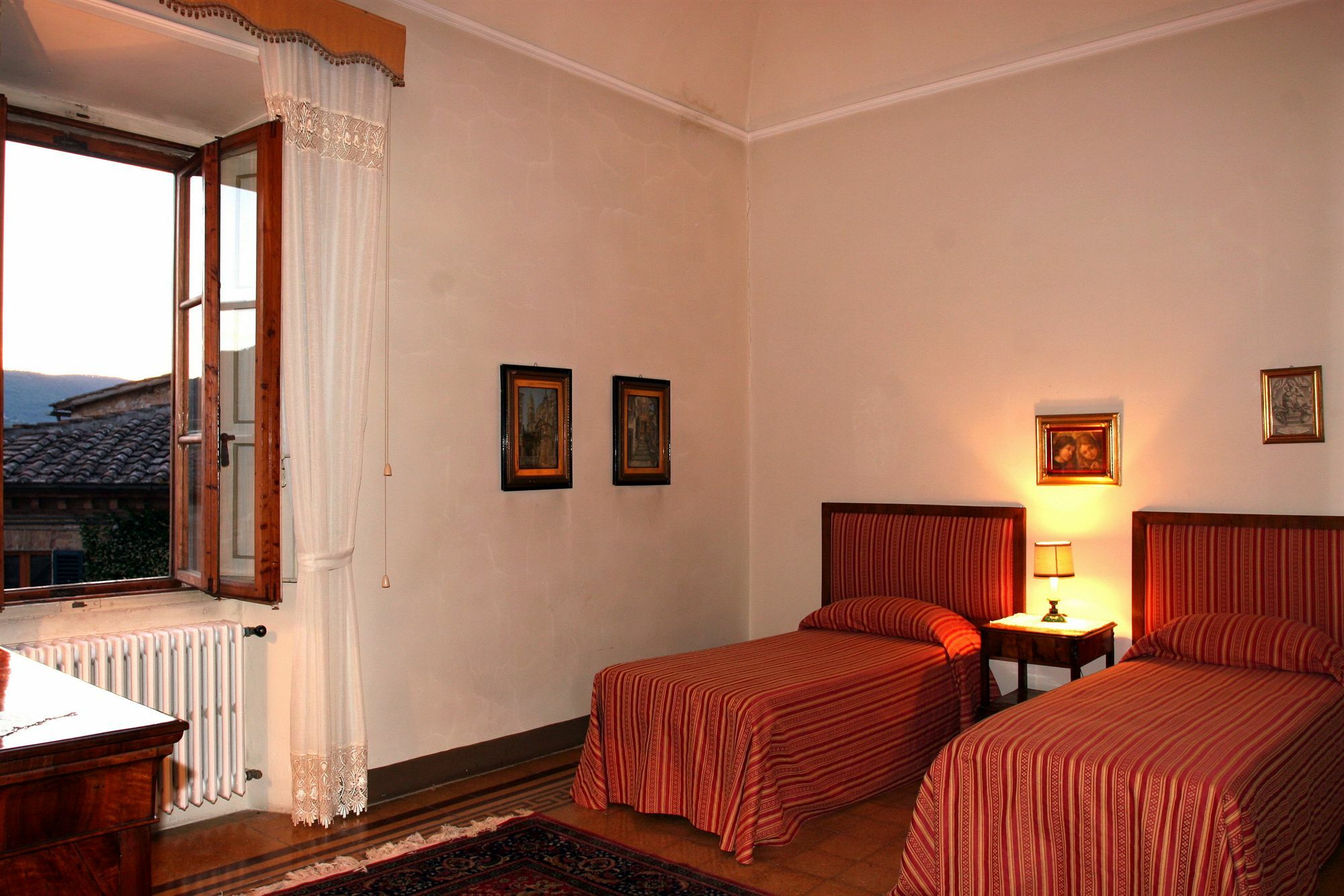 Castello Di Sovicille - Residenza D'Epoca Bed & Breakfast Bagian luar foto